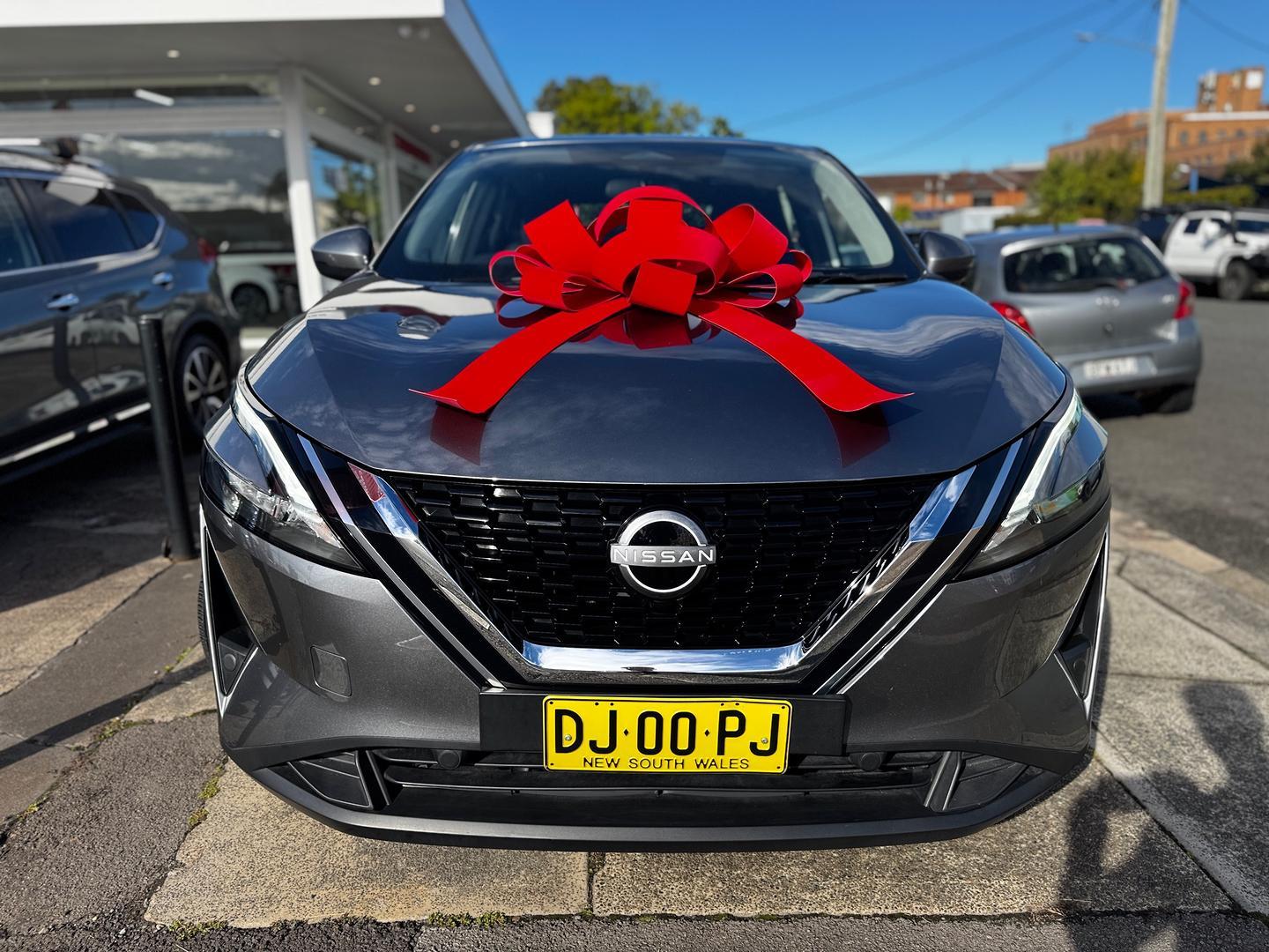 2023 Nissan QASHQAI ST in Grey