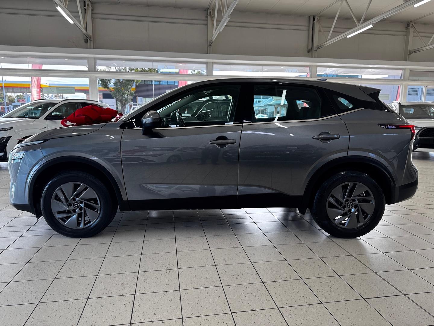 2023 Nissan QASHQAI ST in Grey