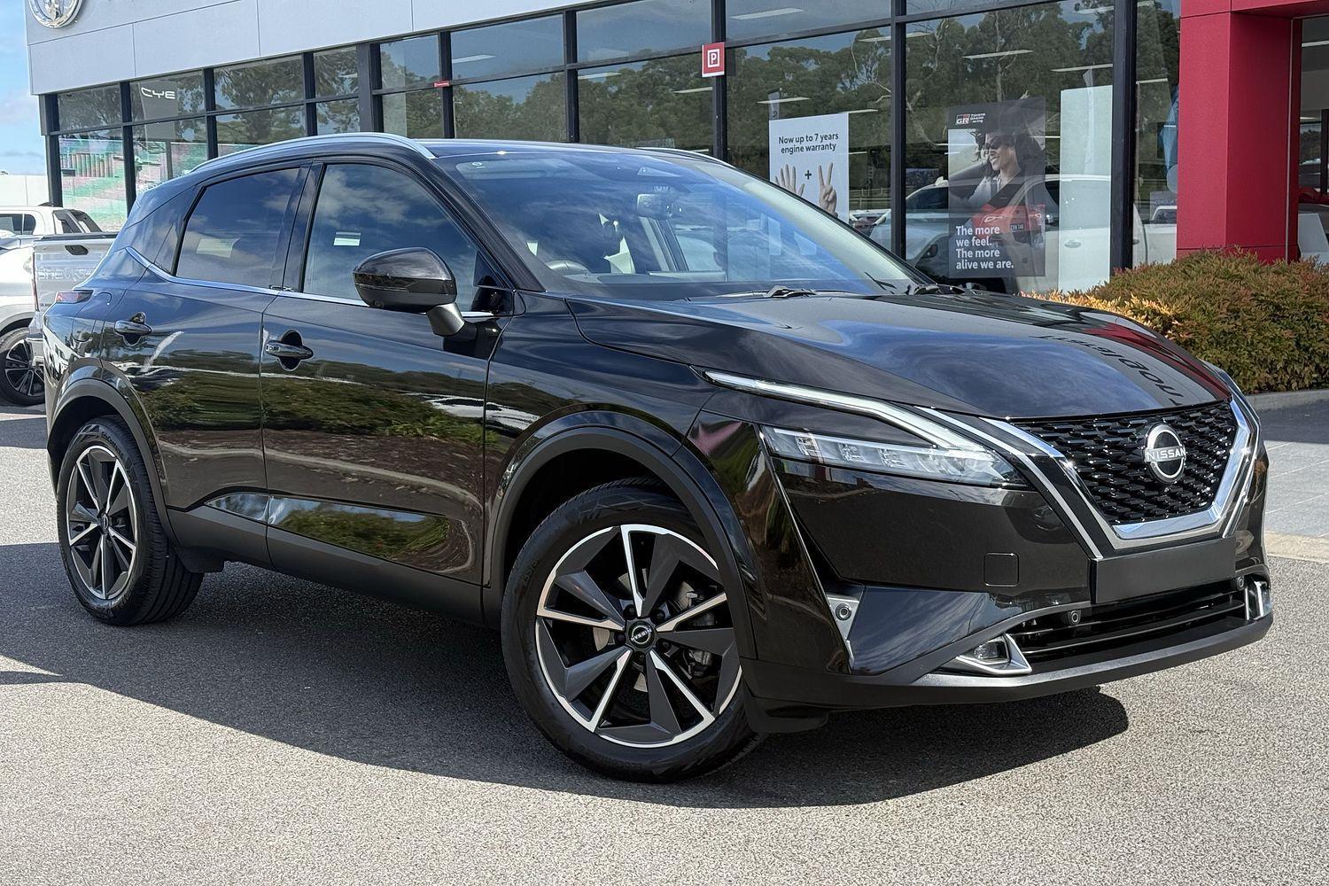 2024 Nissan QASHQAI ST-L in Pearl Black