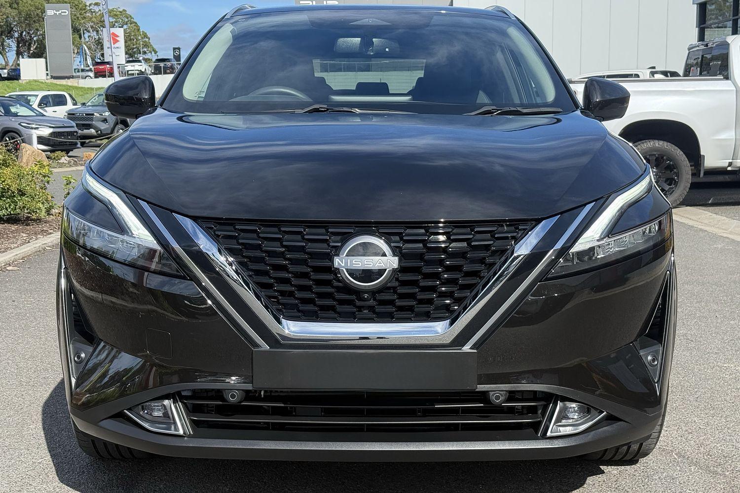 2024 Nissan QASHQAI ST-L in Pearl Black