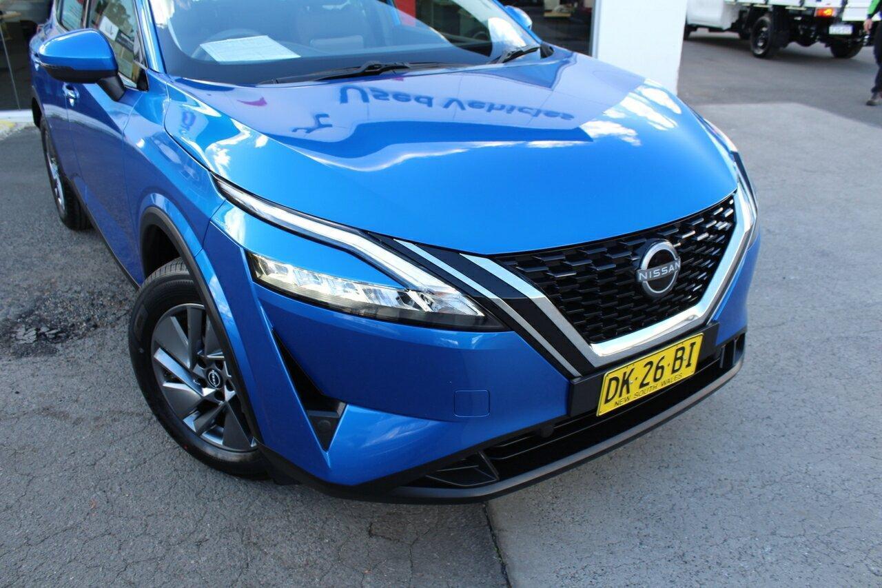 2024 Nissan QASHQAI ST in Blue