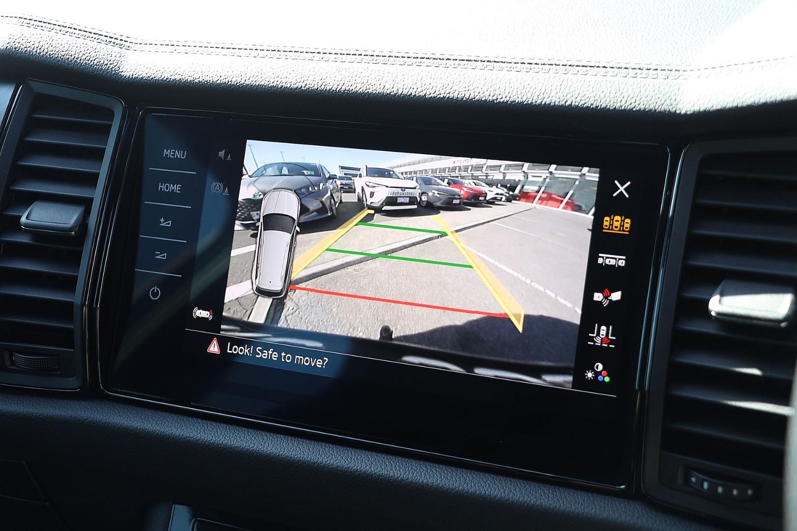 2022 SKODA Kodiaq Sportline in White