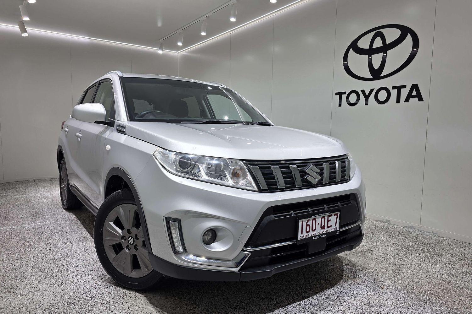 2019 Suzuki Vitara Base in Silver