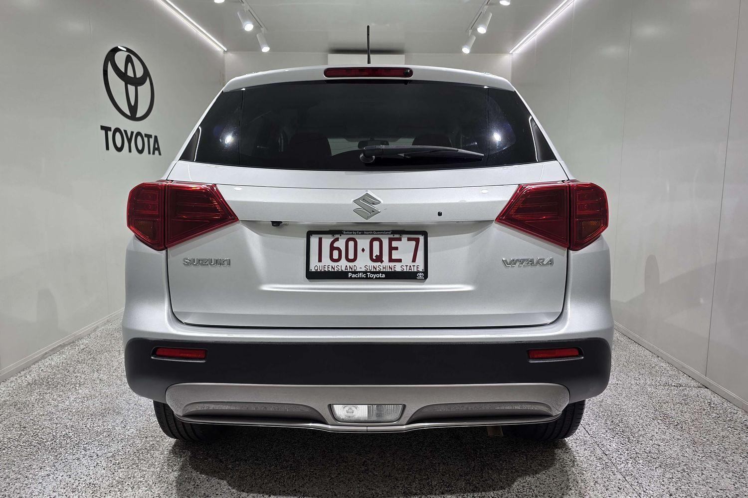 2019 Suzuki Vitara Base in Silver