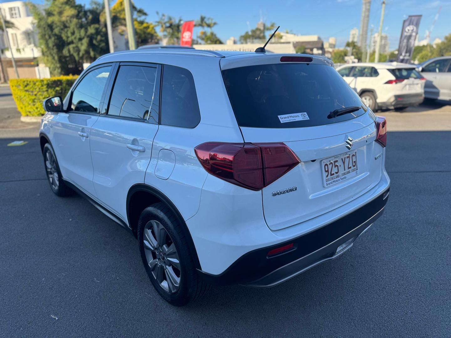 2019 Suzuki Vitara Base in White