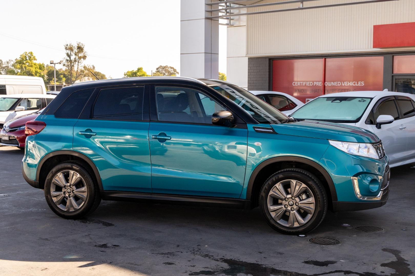 2021 Suzuki Vitara Base in Other