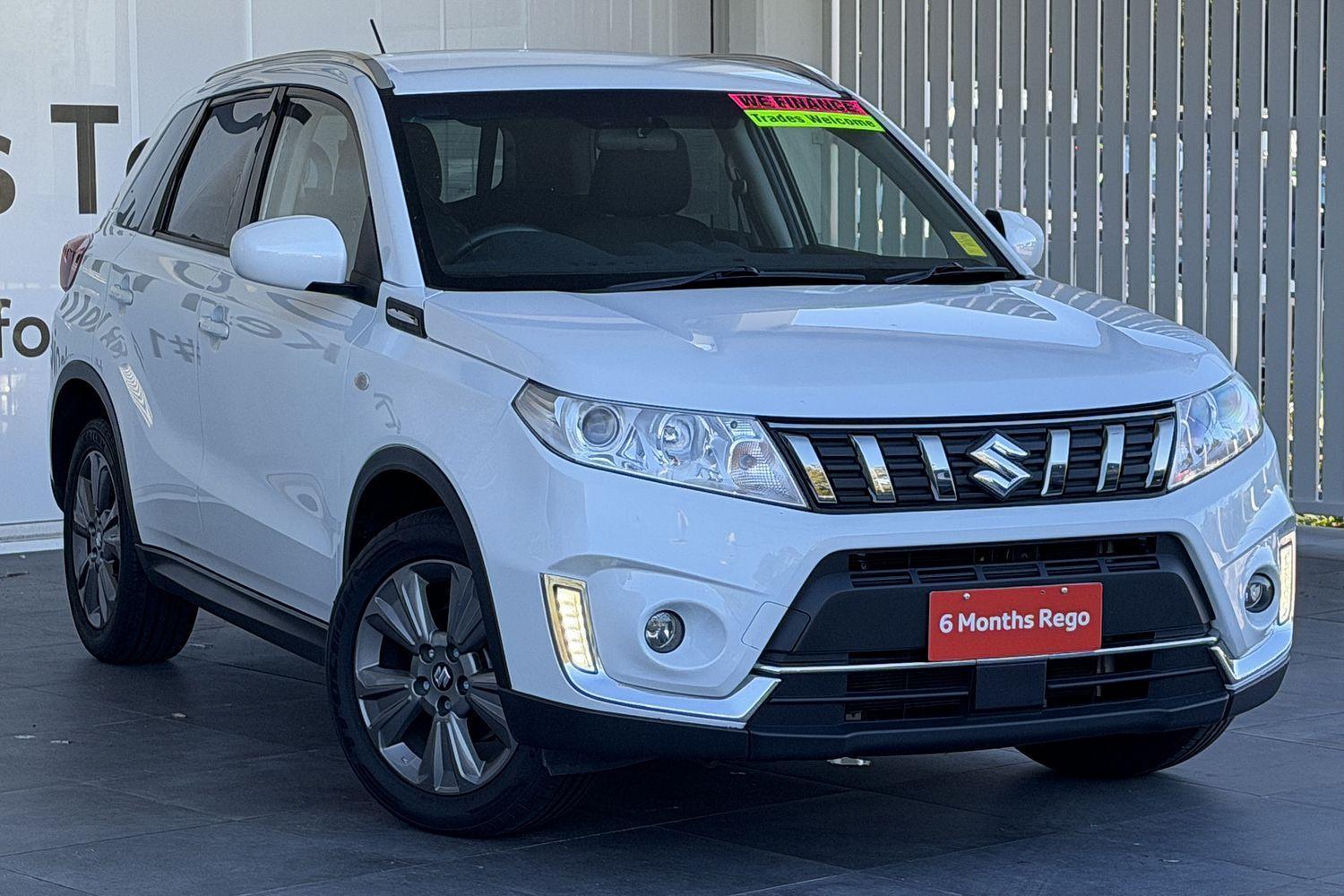 2021 Suzuki Vitara Base in White