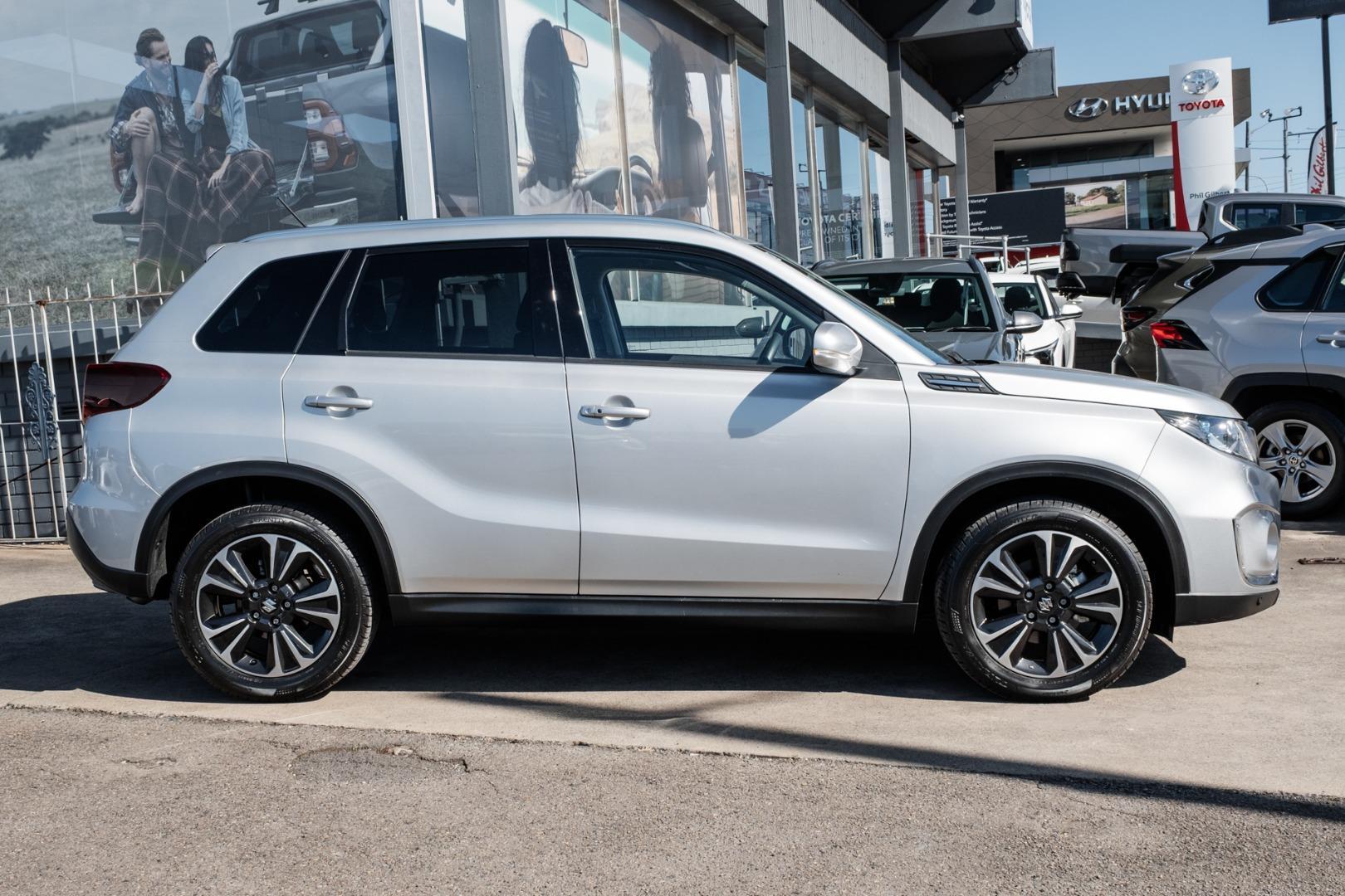 2019 Suzuki Vitara Turbo in Silver