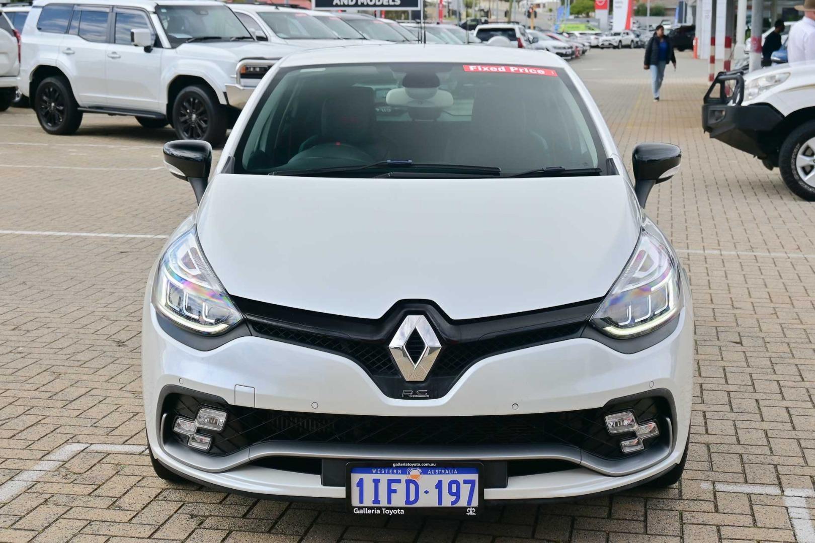 2017 Renault Clio R.S. 220 Trophy in Other