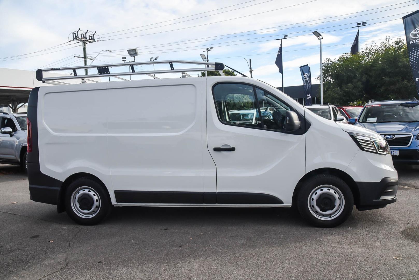 2023 Renault Trafic Pro in White