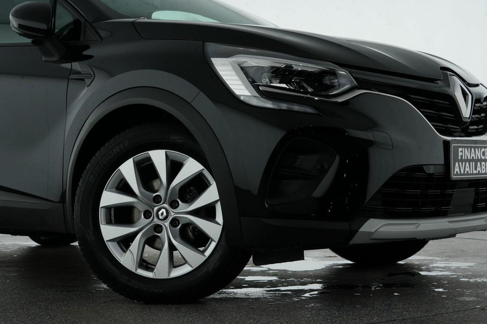 2021 Renault Captur Zen in Black