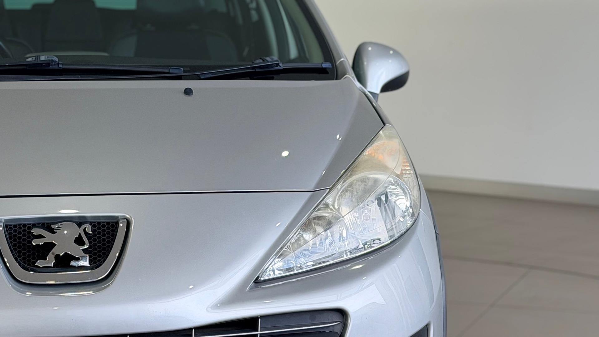 2010 Peugeot 207 XT in Other
