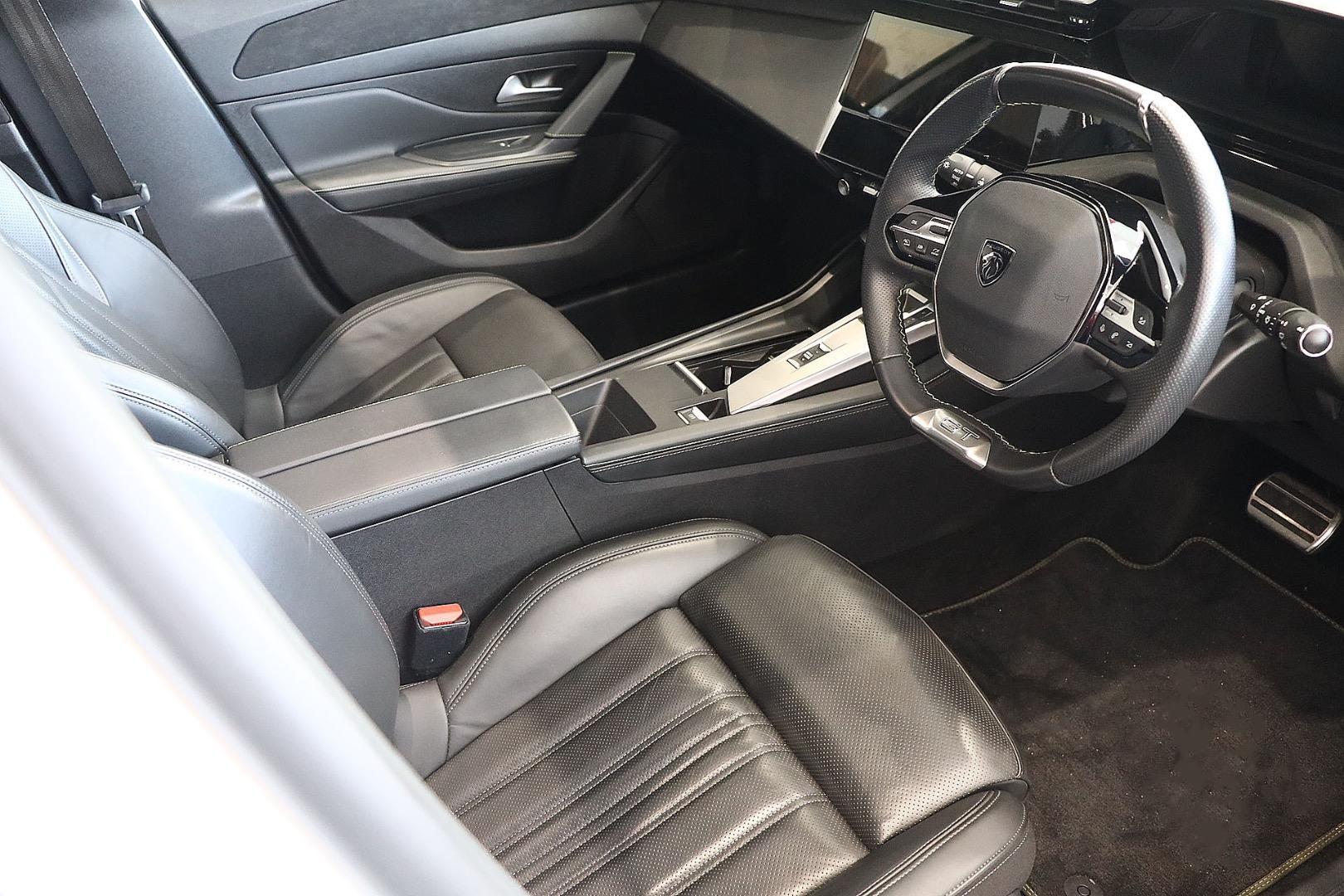 2022 Peugeot 308 GT Premium in White