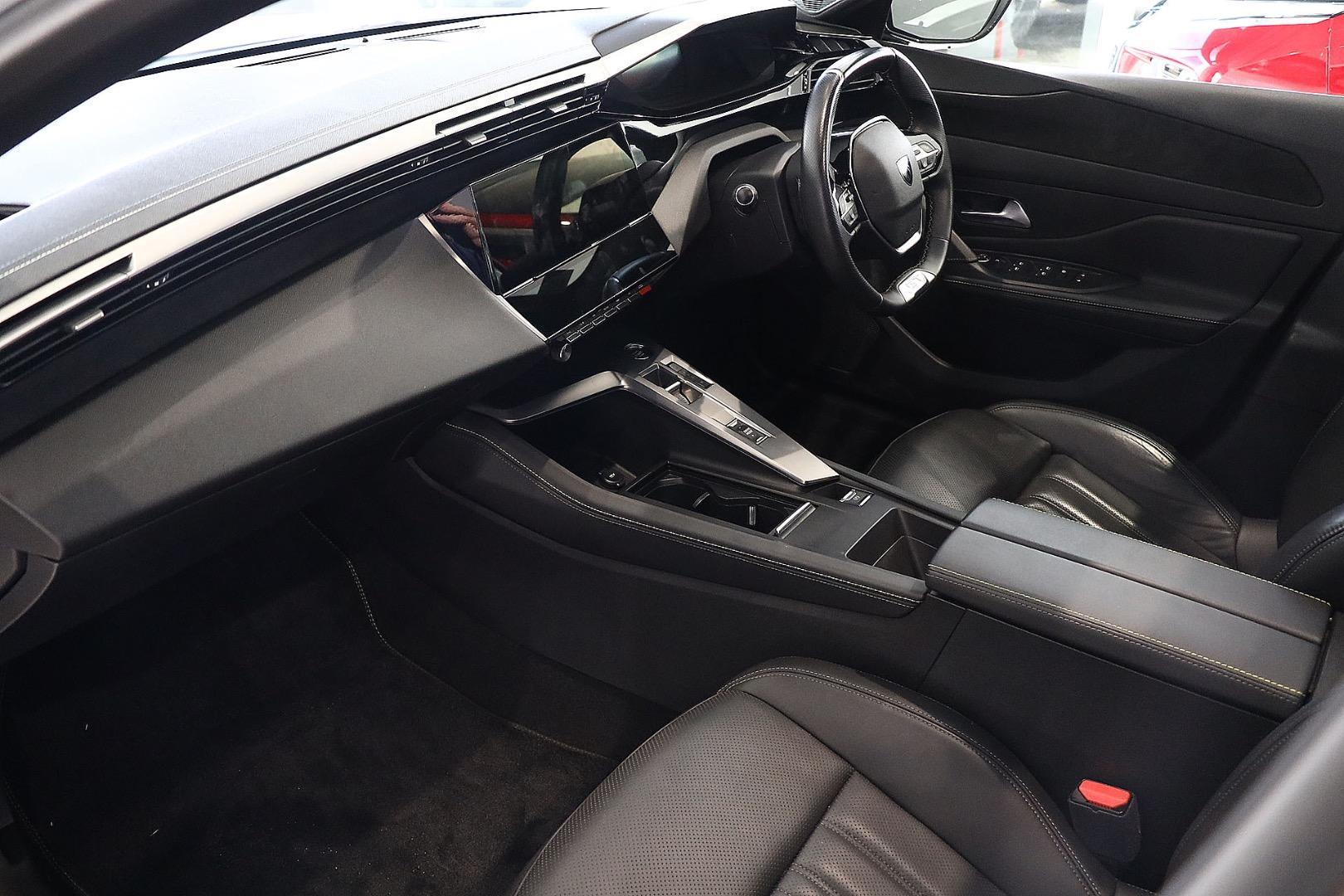 2022 Peugeot 308 GT Premium in White