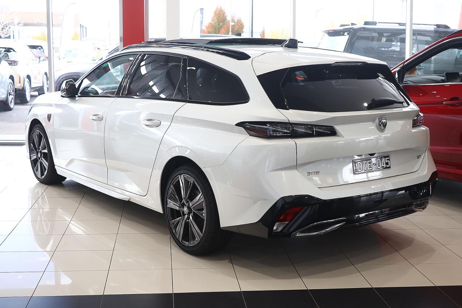 2022 Peugeot 308 GT Premium in White
