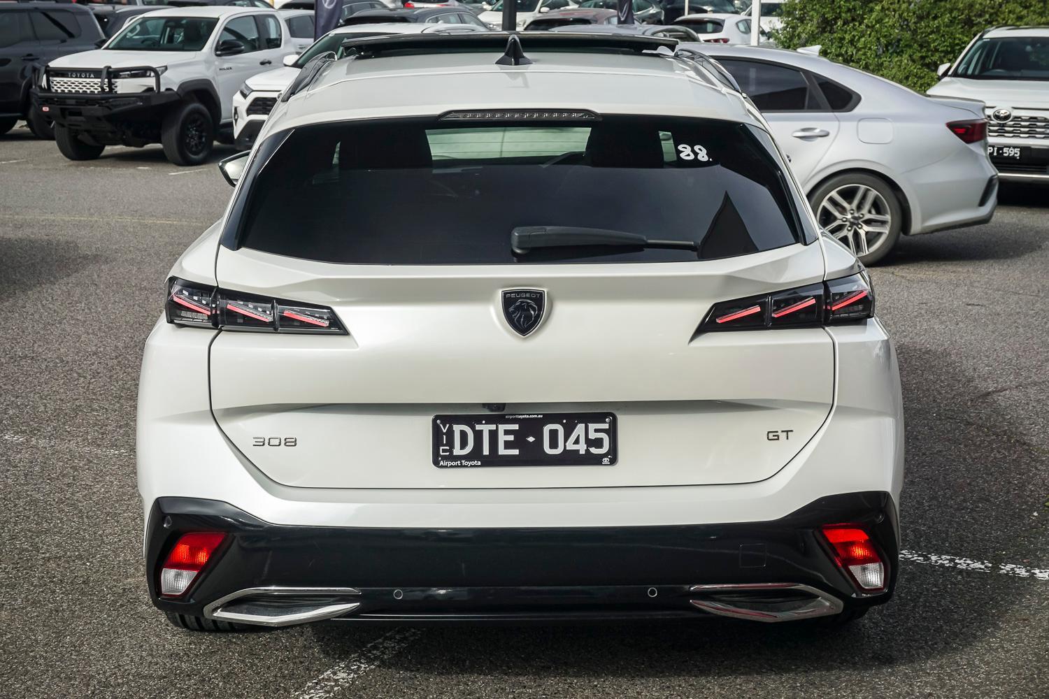 2022 Peugeot 308 GT Premium in White