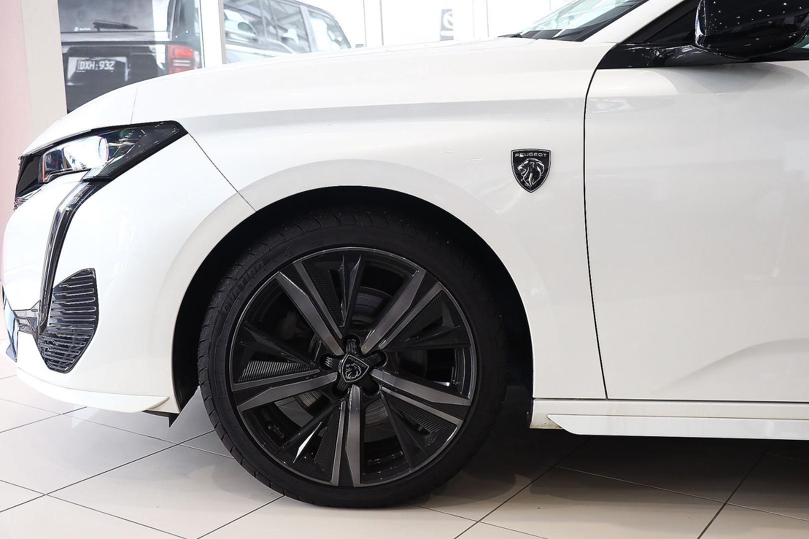 2022 Peugeot 308 GT Premium in White