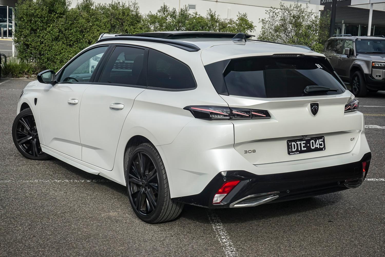2022 Peugeot 308 GT Premium in White