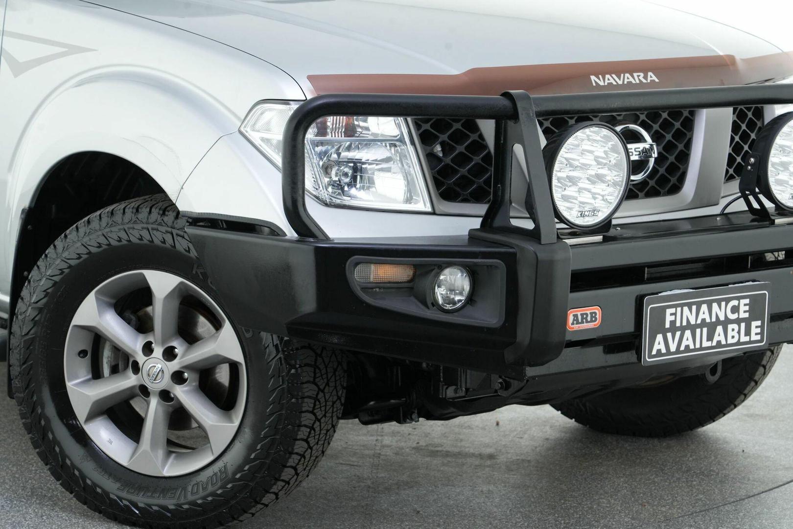 2009 Nissan Navara ST-X in Silver