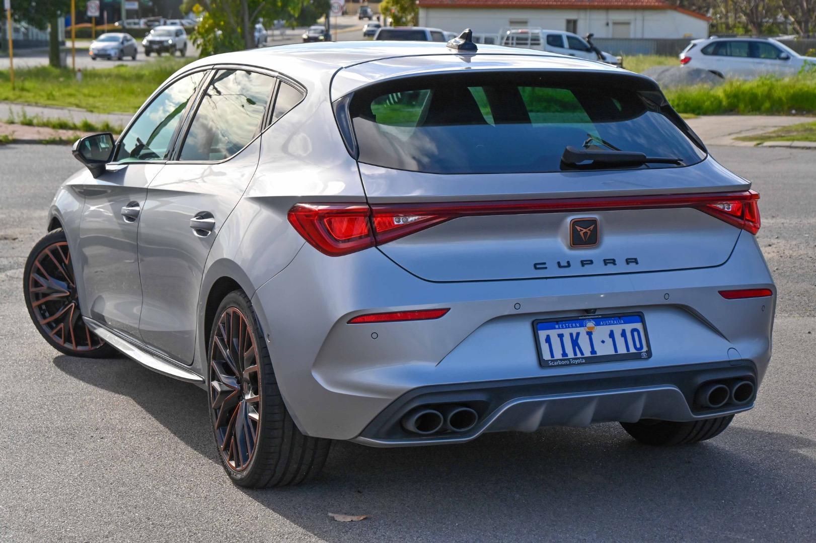 2023 CUPRA Leon VZx in Silver