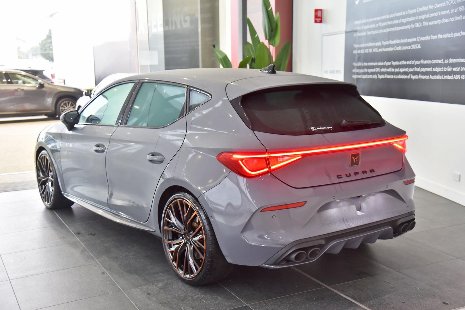 2022 CUPRA Leon VZx in Grey