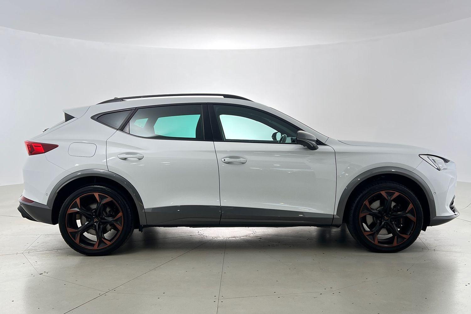 2024 CUPRA Formentor VZx in White
