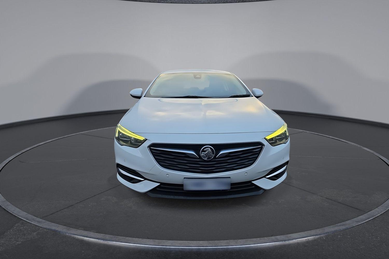 2018 Holden Calais Base in White