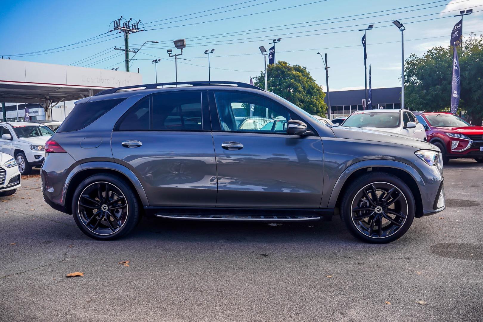 2024 Mercedes-Benz GLE-Class GLE300 d Night Edition in Grey