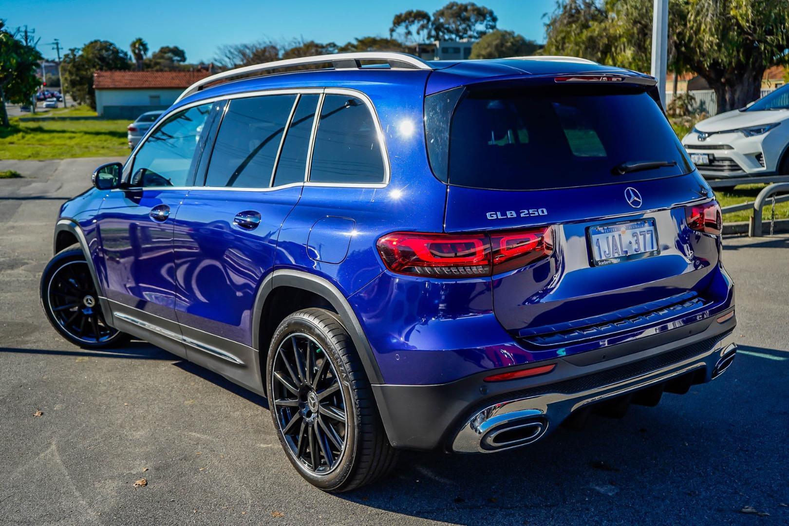 2022 Mercedes-Benz GLB-Class GLB250 in Blue
