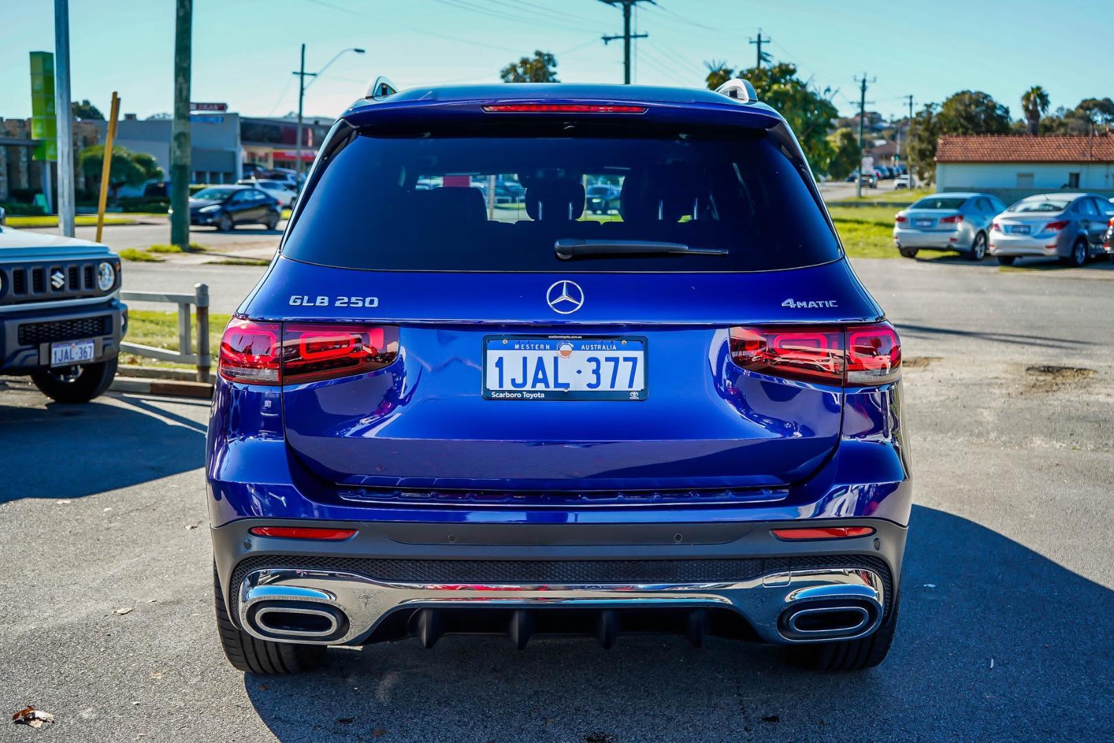 2022 Mercedes-Benz GLB-Class GLB250 in Blue