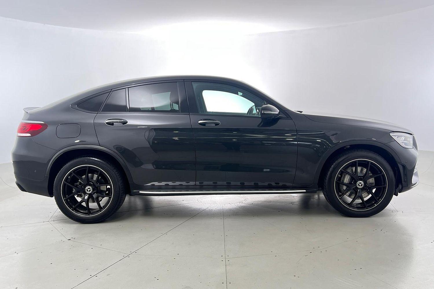 2022 Mercedes-Benz GLC-Class GLC300 in Grey