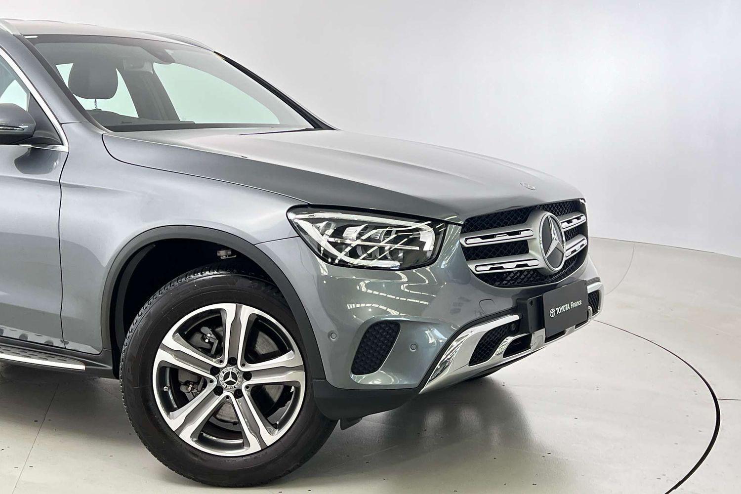 2022 Mercedes-Benz GLC-Class GLC300 in Grey