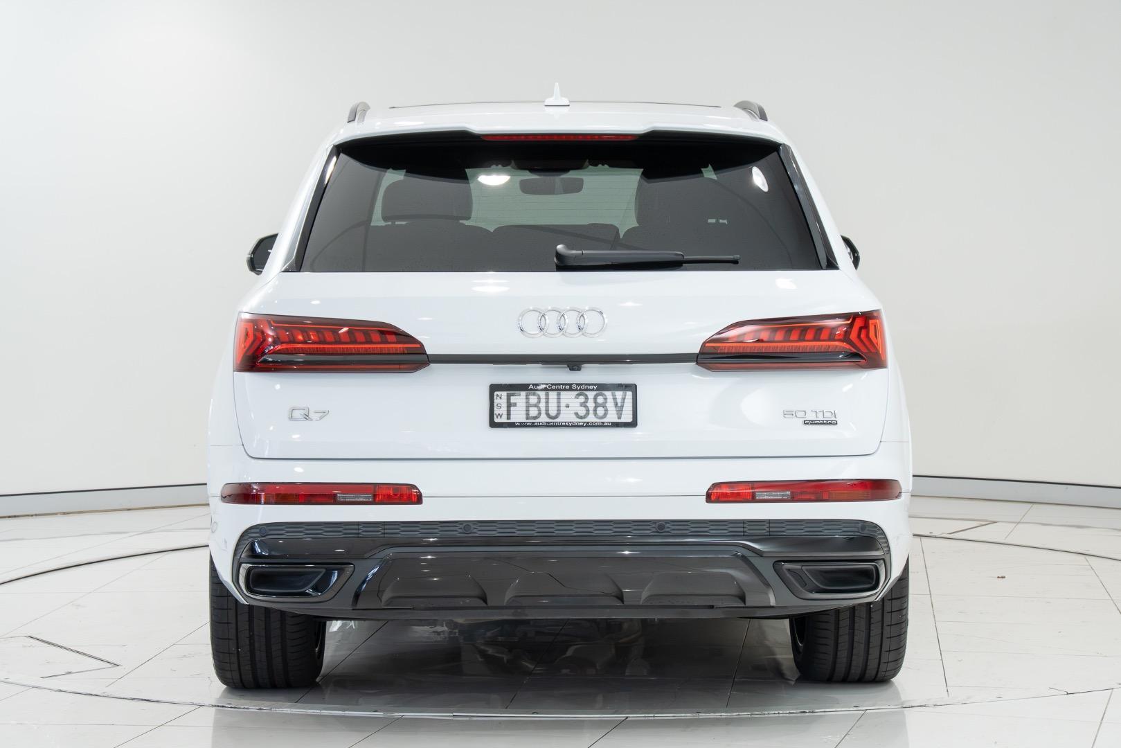 2023 Audi Q7 50 TDI S line in Other