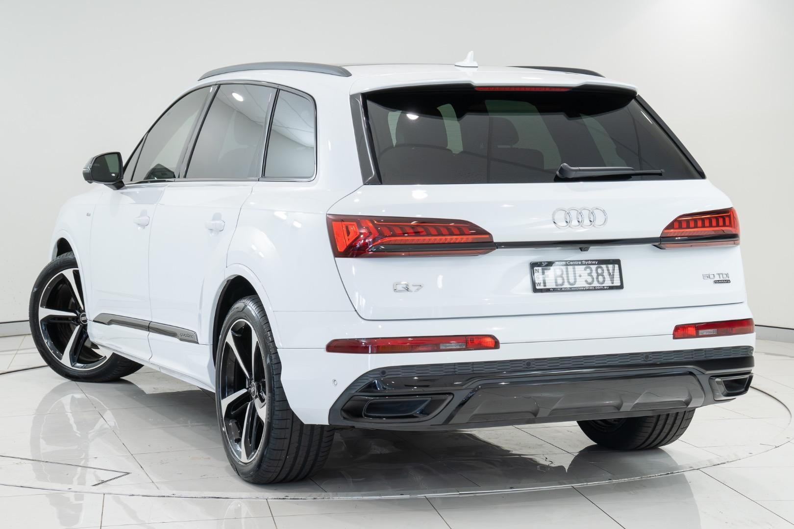 2023 Audi Q7 50 TDI S line in Other