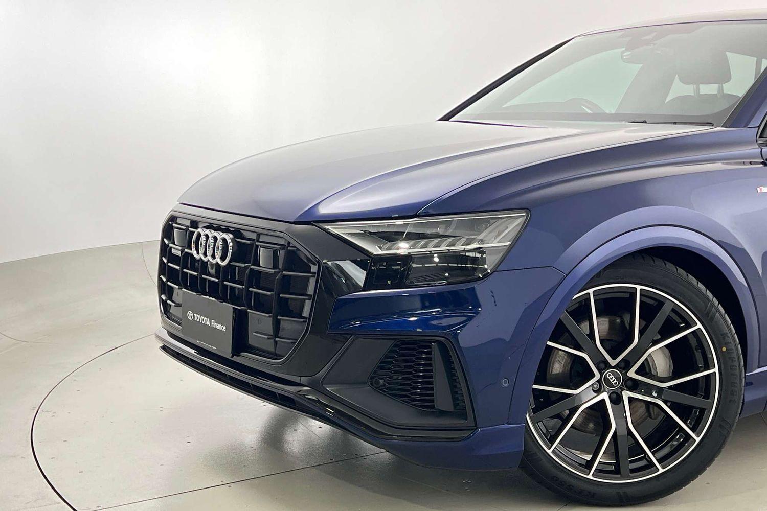 2022 Audi Q8 50 TDI S line in Blue