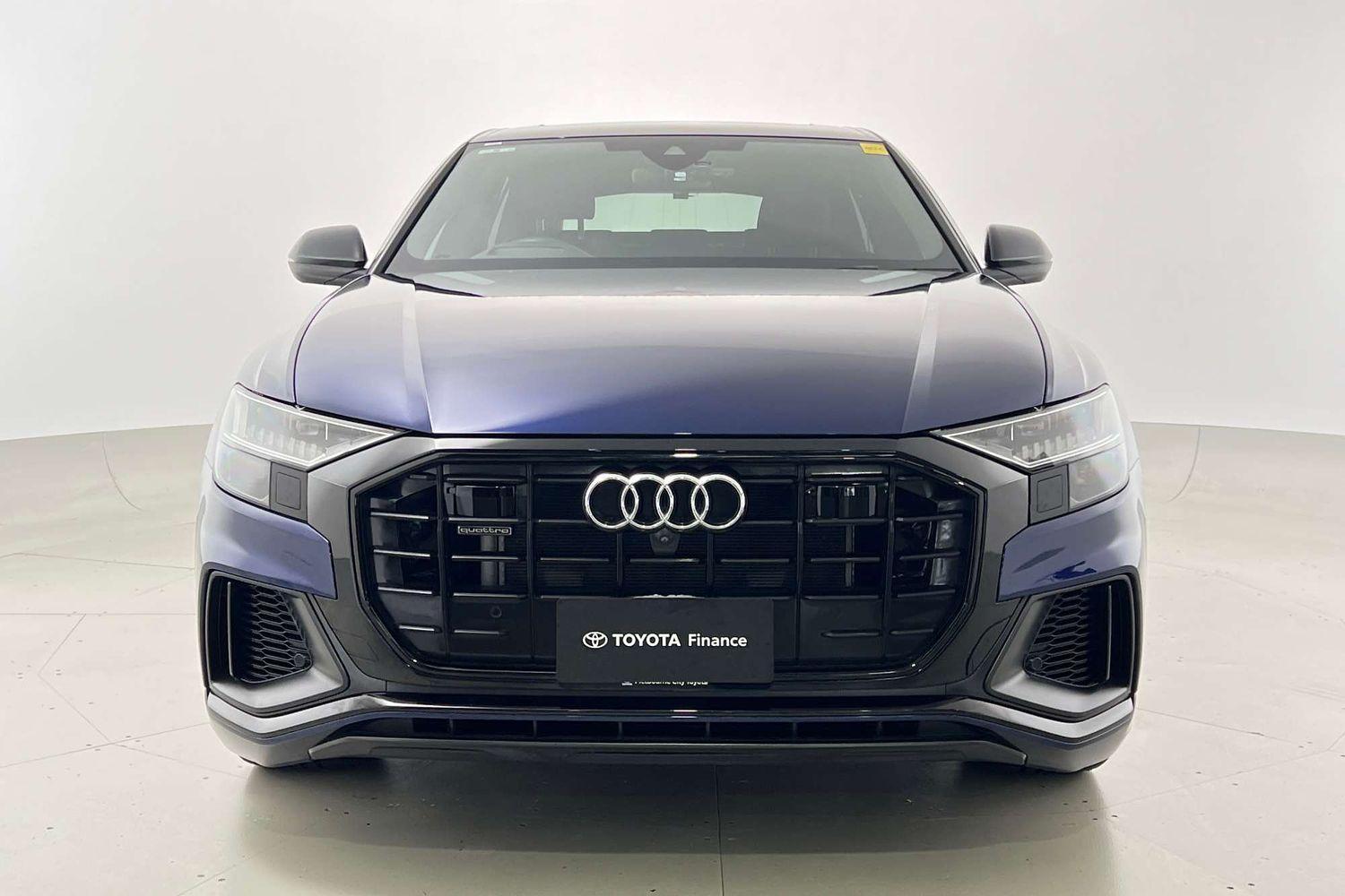 2022 Audi Q8 50 TDI S line in Blue