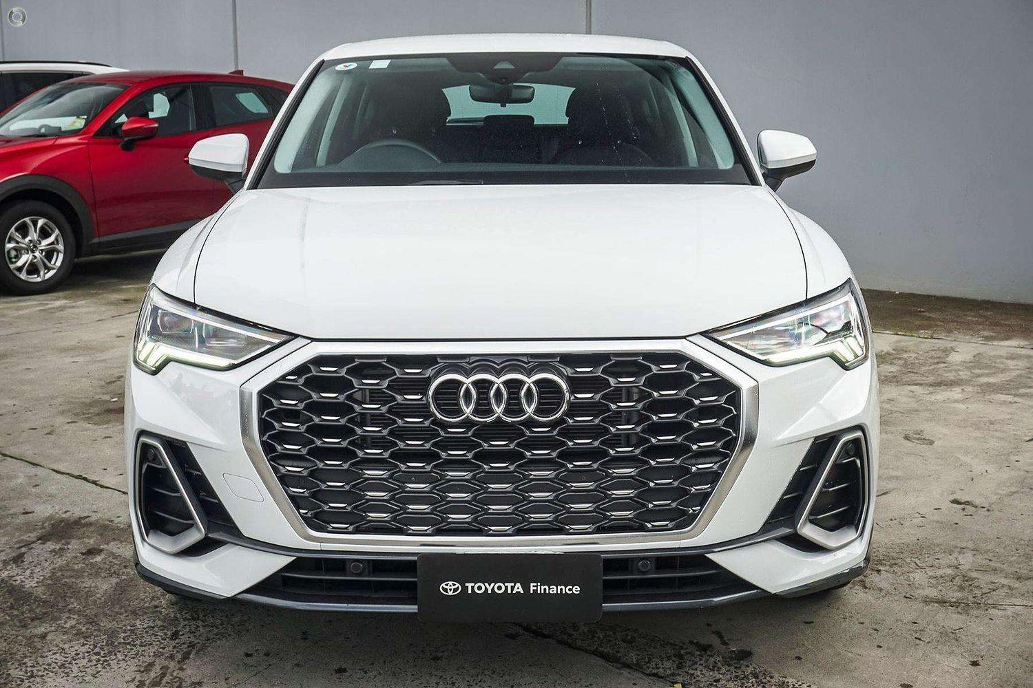 2024 Audi Q3 35 TFSI S line in White