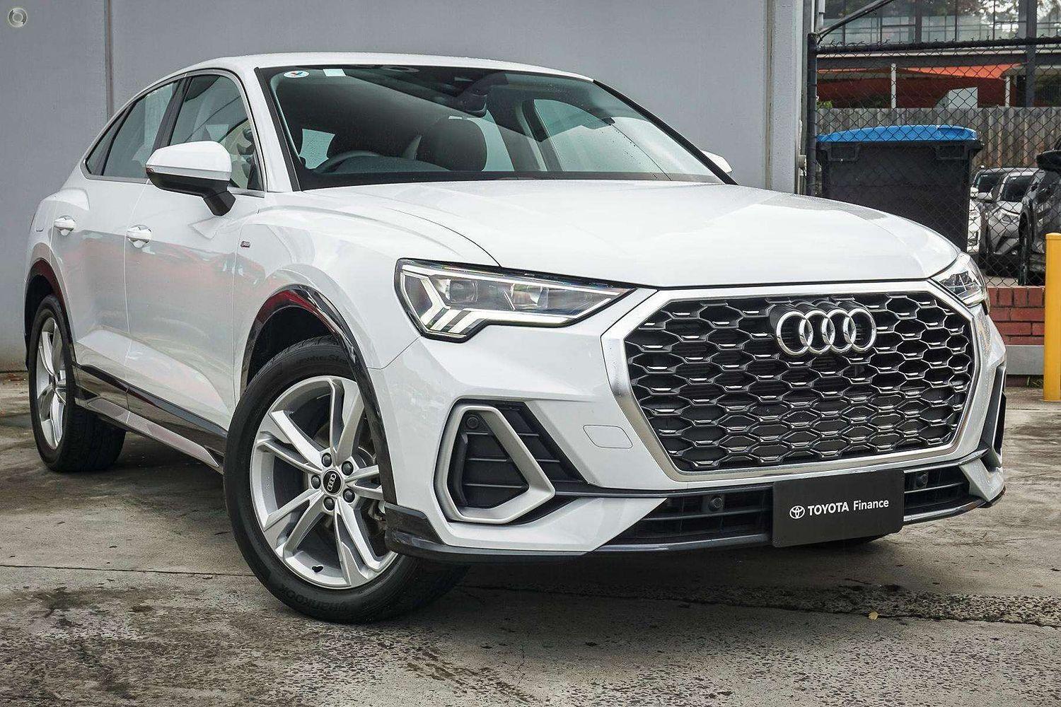 2024 Audi Q3 35 TFSI S line in White