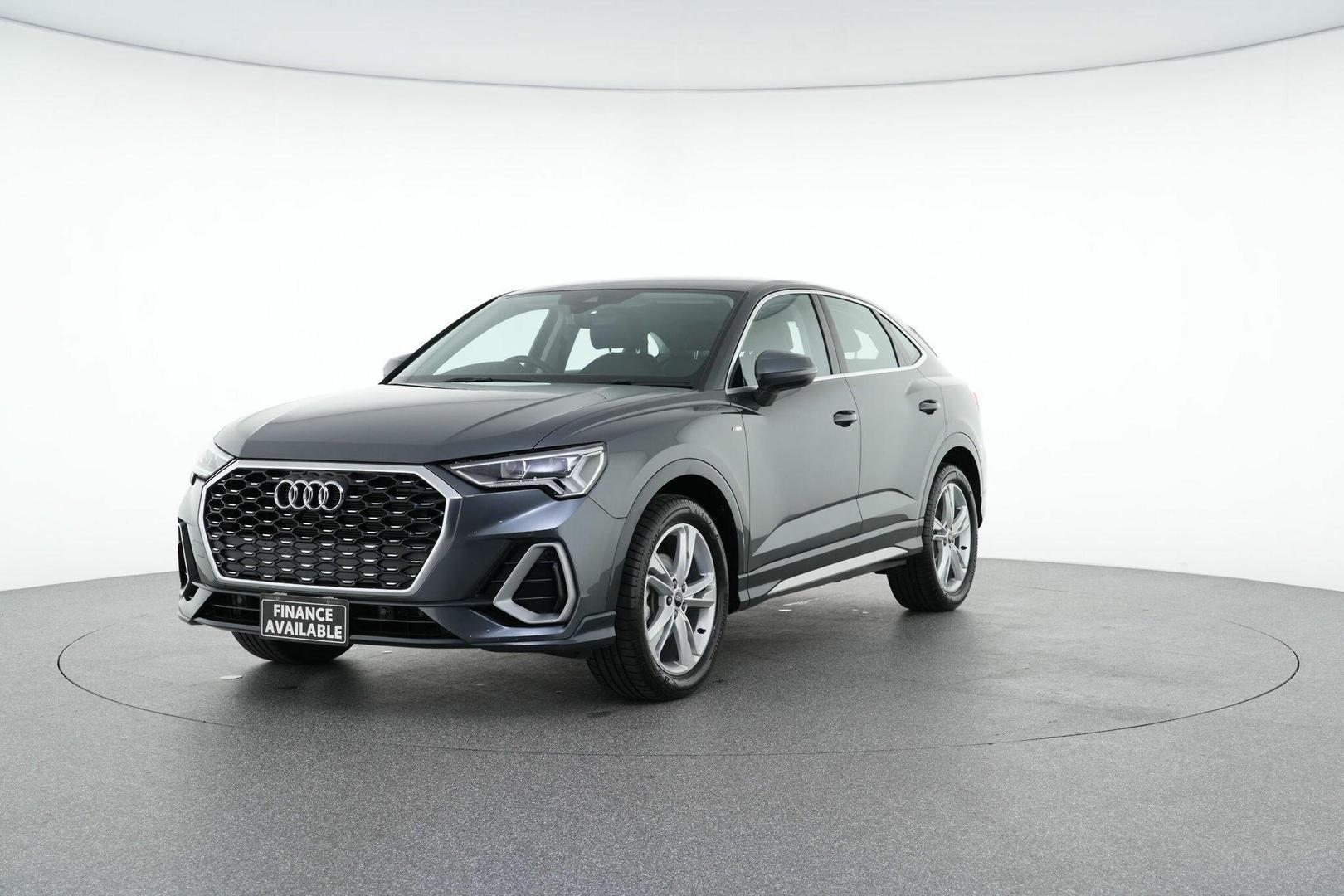 2024 Audi Q3 35 TFSI S line in Grey