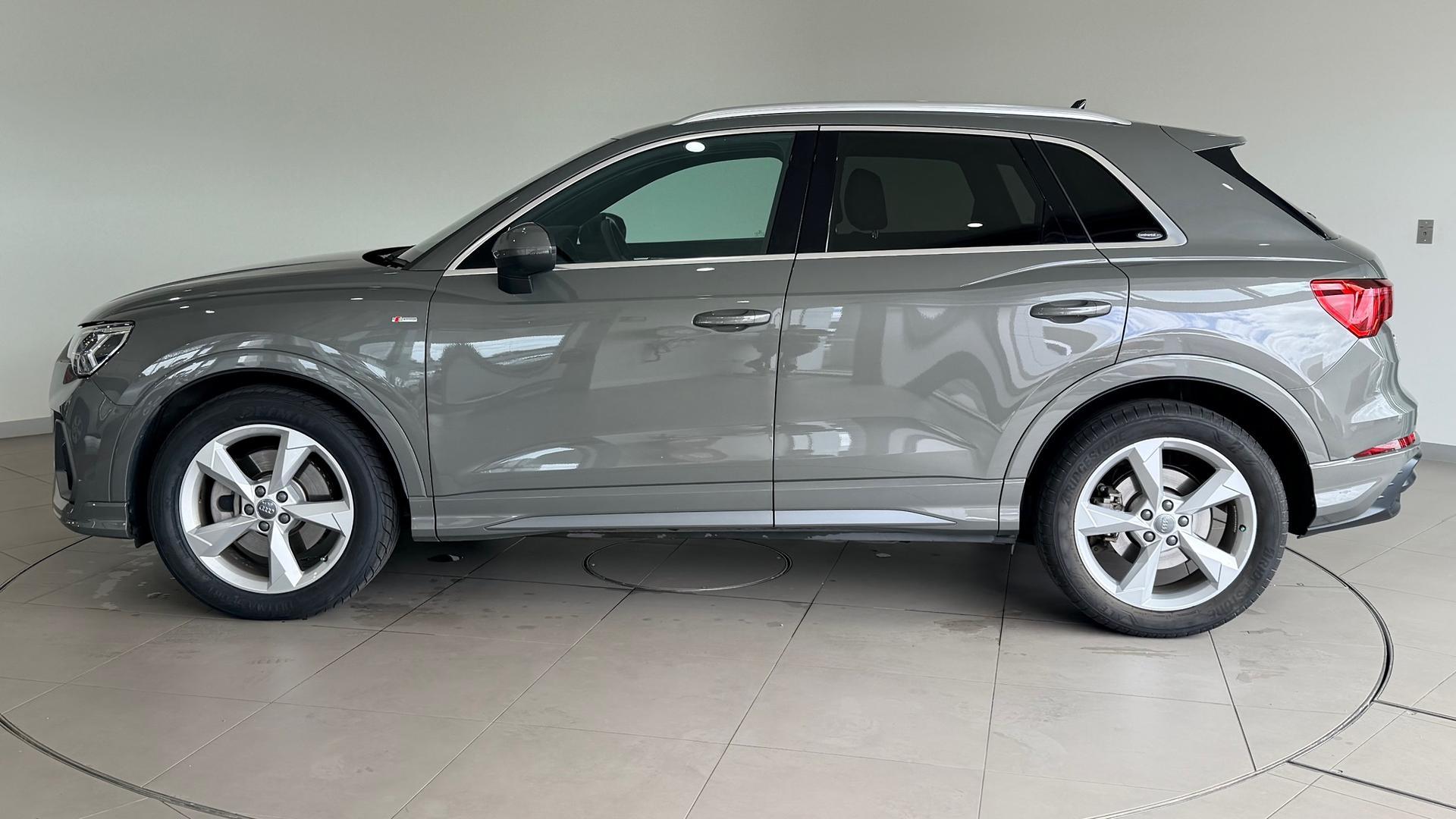 2023 Audi Q3 40 TFSI S line in Grey