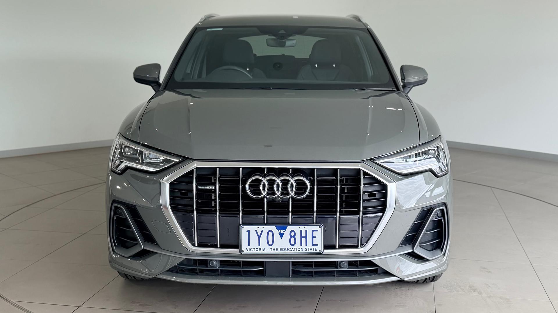 2023 Audi Q3 40 TFSI S line in Grey