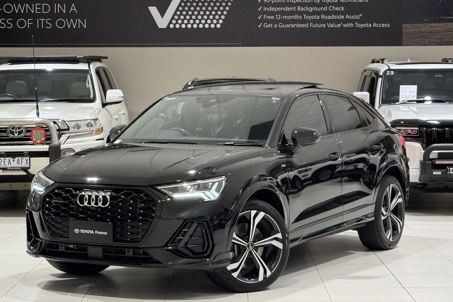2023 Audi Q3 40 TFSI S line in Black