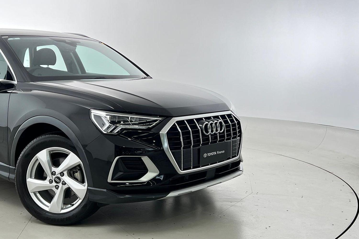 2024 Audi Q3 35 TFSI in Black