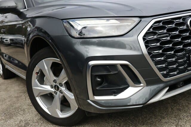 2022 Audi Q5 40 TDI S line in Daytona Gray Pearlescent