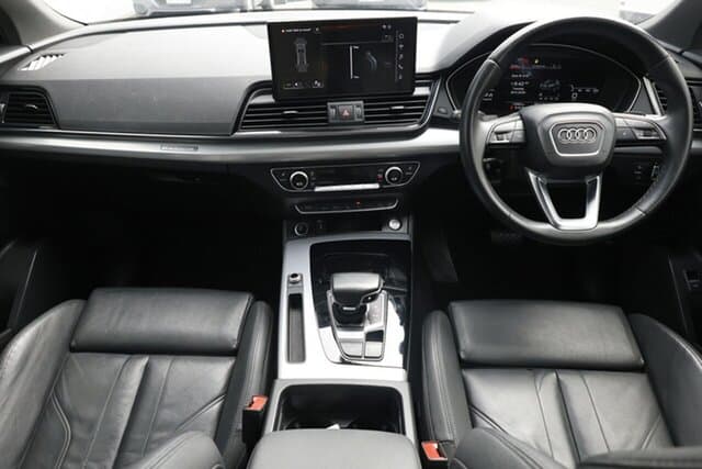 2022 Audi Q5 40 TDI S line in Daytona Gray Pearlescent