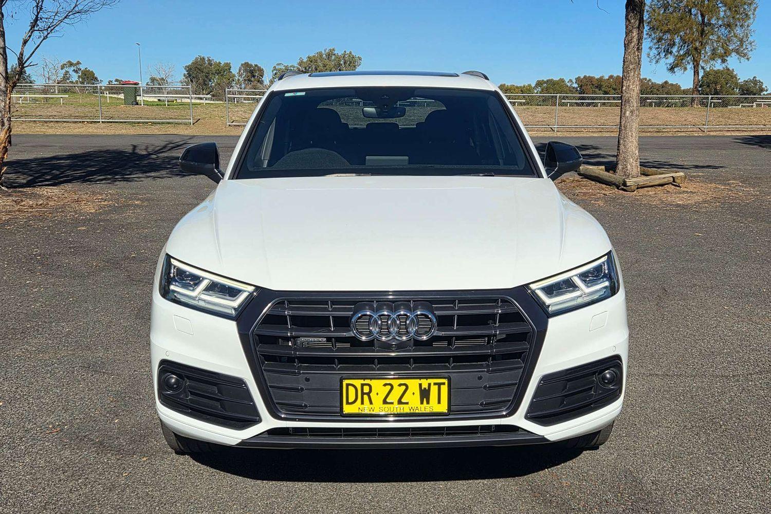 2019 Audi Q5 40 TDI sport in Glacier White
