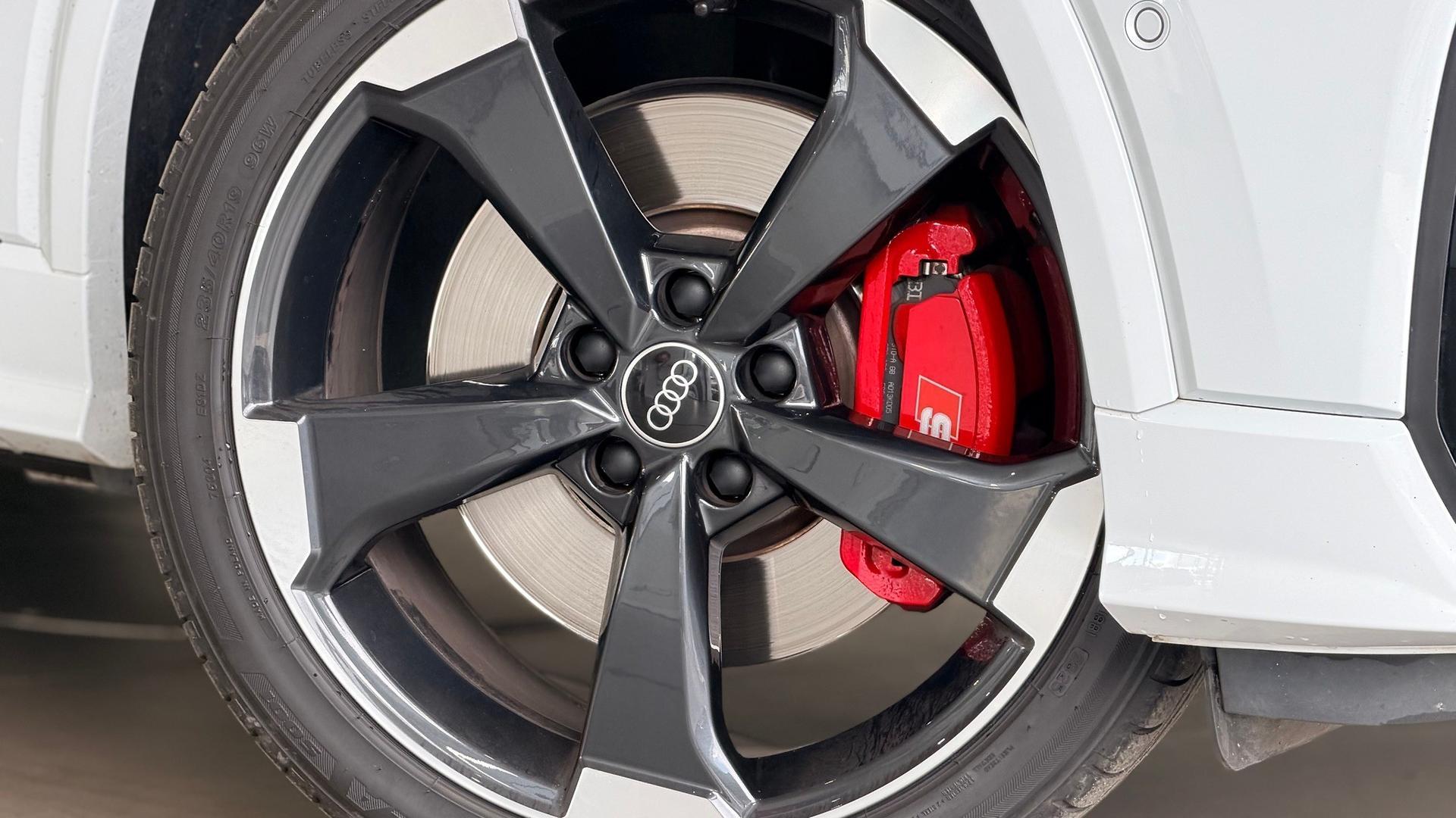 2023 Audi SQ2 Base in Other