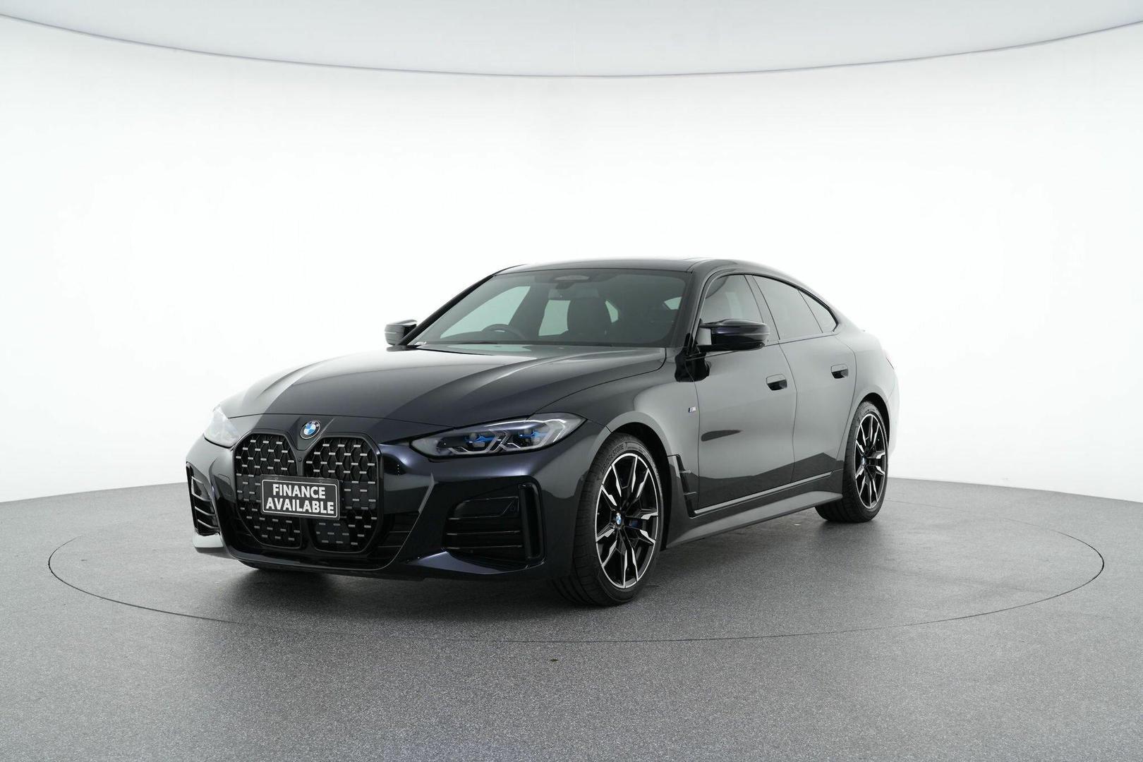 2023 BMW 4 Series M440i xDrive in Black