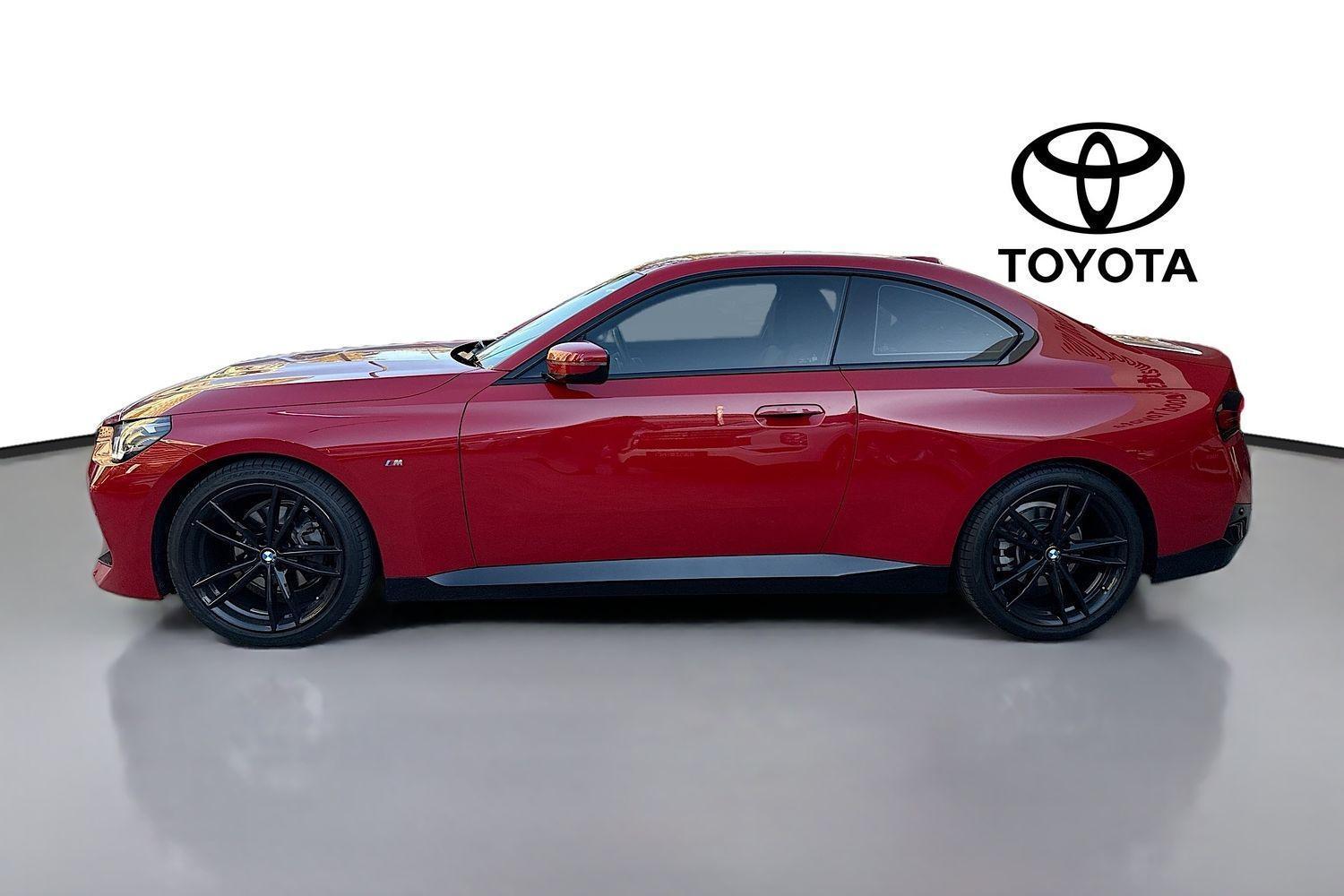 2022 BMW 2 Series 220i M Sport in Red