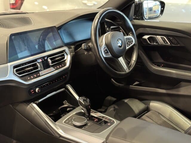 2021 BMW 2 Series 220i M Sport in Black